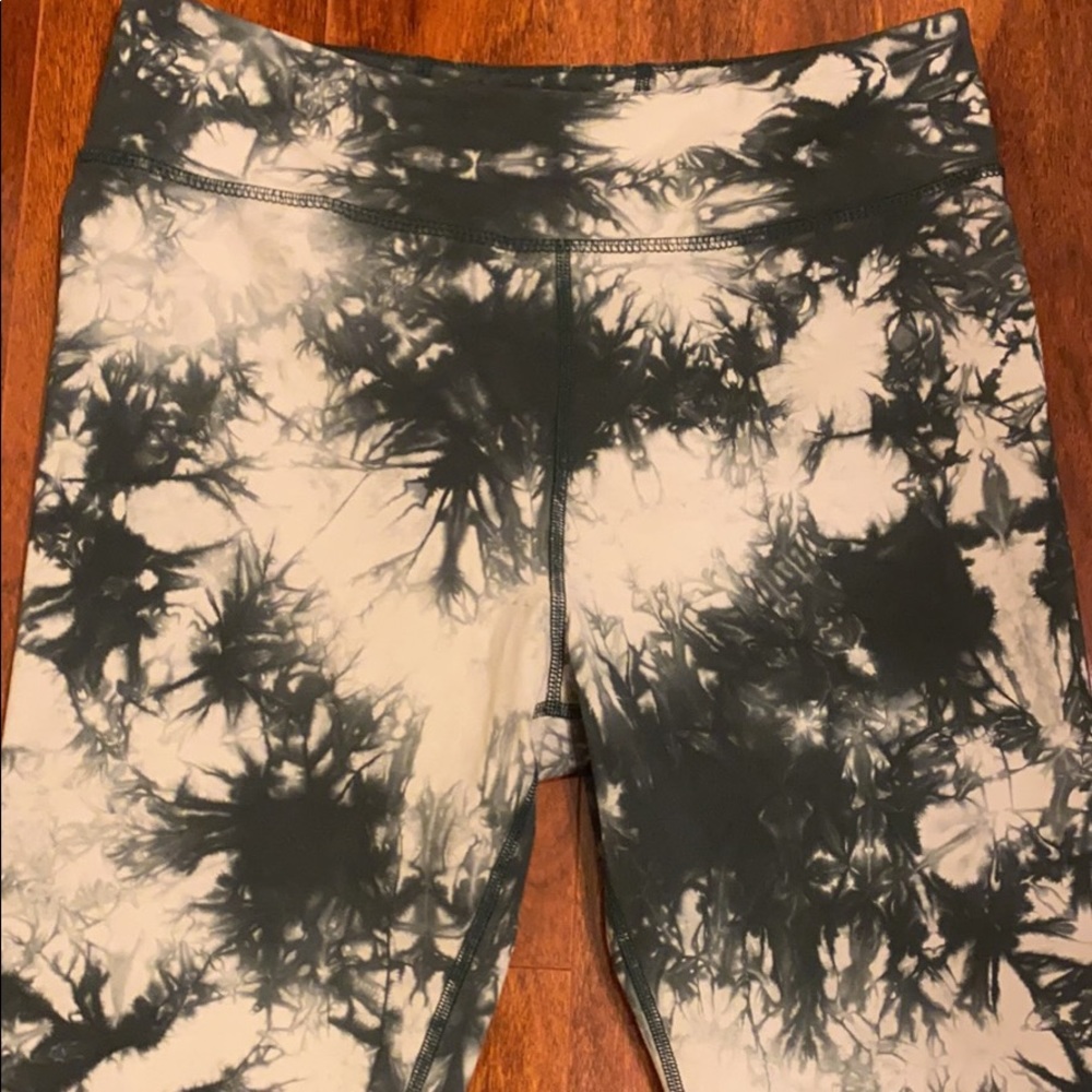 Harmony bike shorts with front hidden pocket.